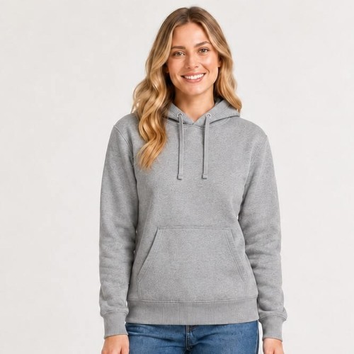 Bluza damska typu kangurek JHK- Szary melanż, na modelce.jpg