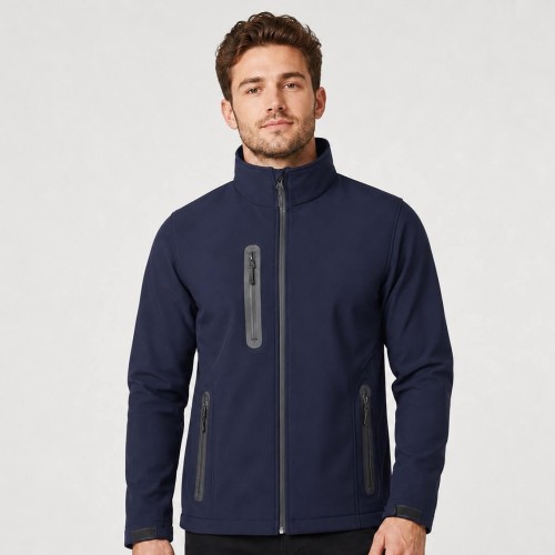Męska kurtka softshell wodoodporna 8000 mm JHK – granatowa, na modelu