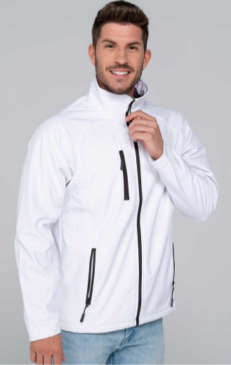 Pan w kurtce softshell JHK SOFTSHELL JACKET-kolor biały z wewnętrzną podszewką polarową w tym samym kolorze. Posiada pełny zamek błyskawiczny. 3 boczne kieszenie oraz 3 warstwy z oddychającymi membranami.Gramatura 300g.Dostępne na koszulkisuper.com