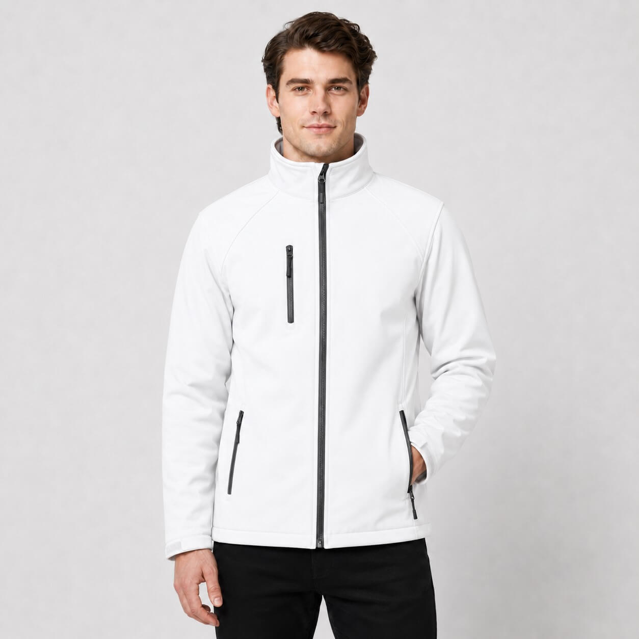 Męska kurtka softshell z polarem JHK - biała, na modelu