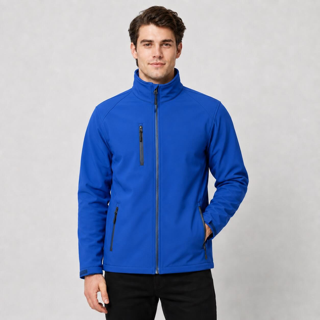 Męska kurtka softshell z polarem JHK - niebieska, na modelu