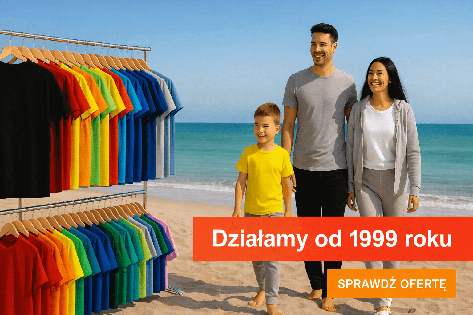 Rodzina_mężczyzna i kobieta oraz dziecko na plaży z widokiem na morze z kolorową ofertą www.koszulkisuper.com KOSZULEK wiszących na stojaku
